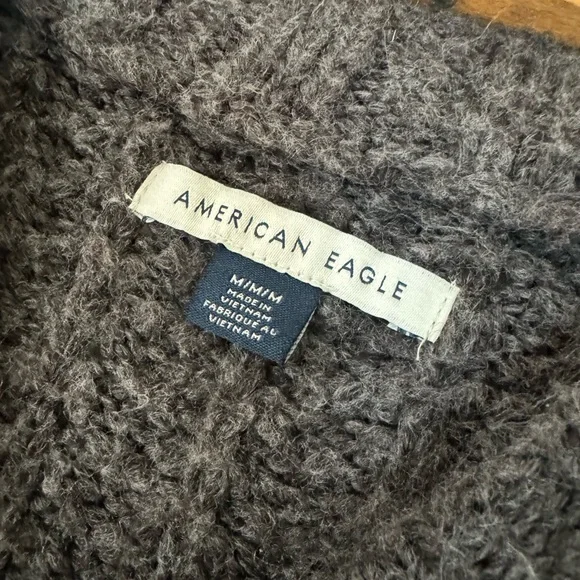 American Eagle Women’s Crew Neck Oversized Sweater - Picture 3 of 4